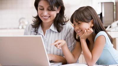 Program connects low income Kansas families online Program connects low income Kansas families online